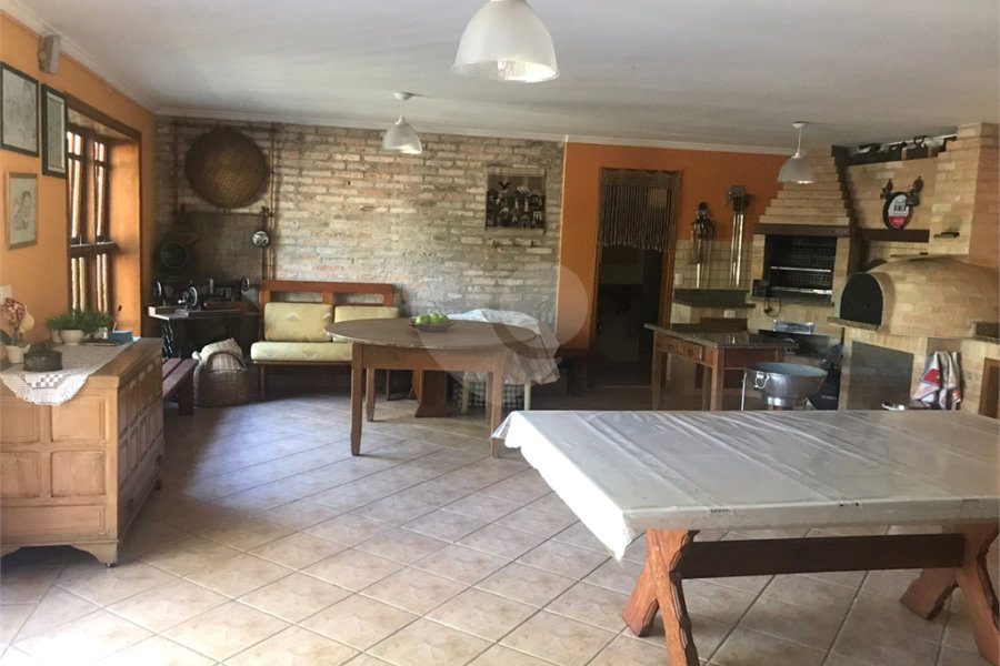 Casa à venda com 3 suítes no condomínio Parque Imperial da Cantareira, Mairiporã - SP