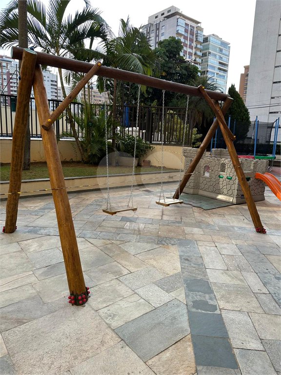 Apartamento à venda com 4 quartos, sendo 3 suítes, em Itaim Bibi, São Paulo, SP