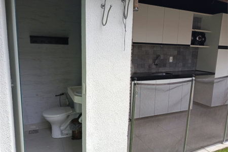 Casa à venda com 3 quartos, sendo 1 suíte, no condomínio Paraíso Classe A, Rio de Janeiro - RJ