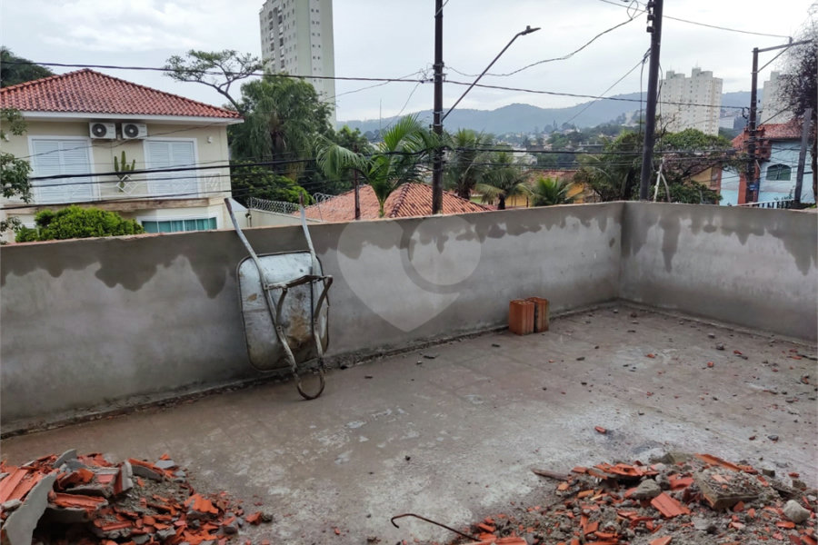 Sobrado à venda com 4 quartos, sendo 2 suítes, em Tremembé, São Paulo, SP
