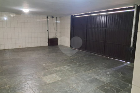 Sobrado para alugar com 4 quartos, sendo 2 suítes, em Interlagos, São Paulo, SP