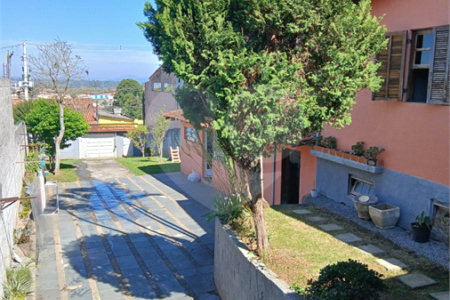 Casa Térrea à venda com 3 quartos, sendo 1 suíte, em Vila Pomar, Mogi das Cruzes, SP