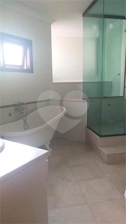 Casa à venda com 5 quartos, sendo 2 suítes, no condomínio Vinhas da Vista Alegre - Lado Sede, Vinhedo - SP