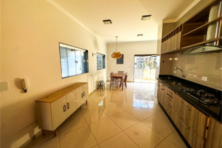 Casa à venda com 3 quartos, sendo 1 suíte, em Jardim Paranapunga, Três Lagoas, MS