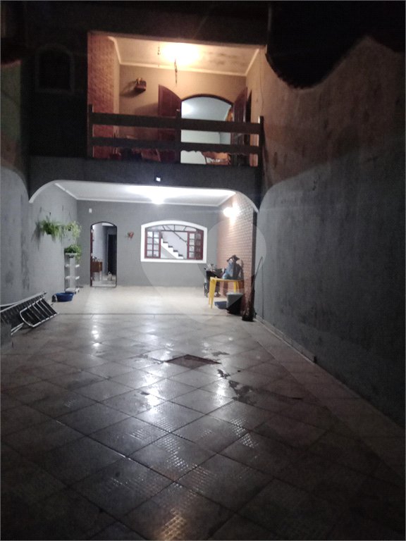 Casa à venda com 3 quartos, sendo 1 suíte,  em Vila Júlia, Poá, SP