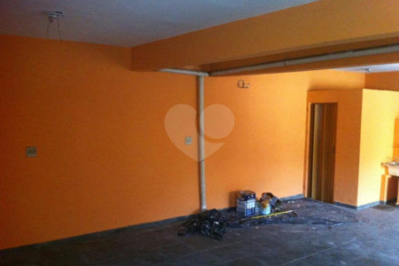 Sobrado à venda com 3 quartos, sendo 1 suíte, em Chora Menino, São Paulo, SP