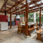 Apartamento à venda com 3 quartos, sendo 1 suíte, em Santo Amaro, São Paulo, SP