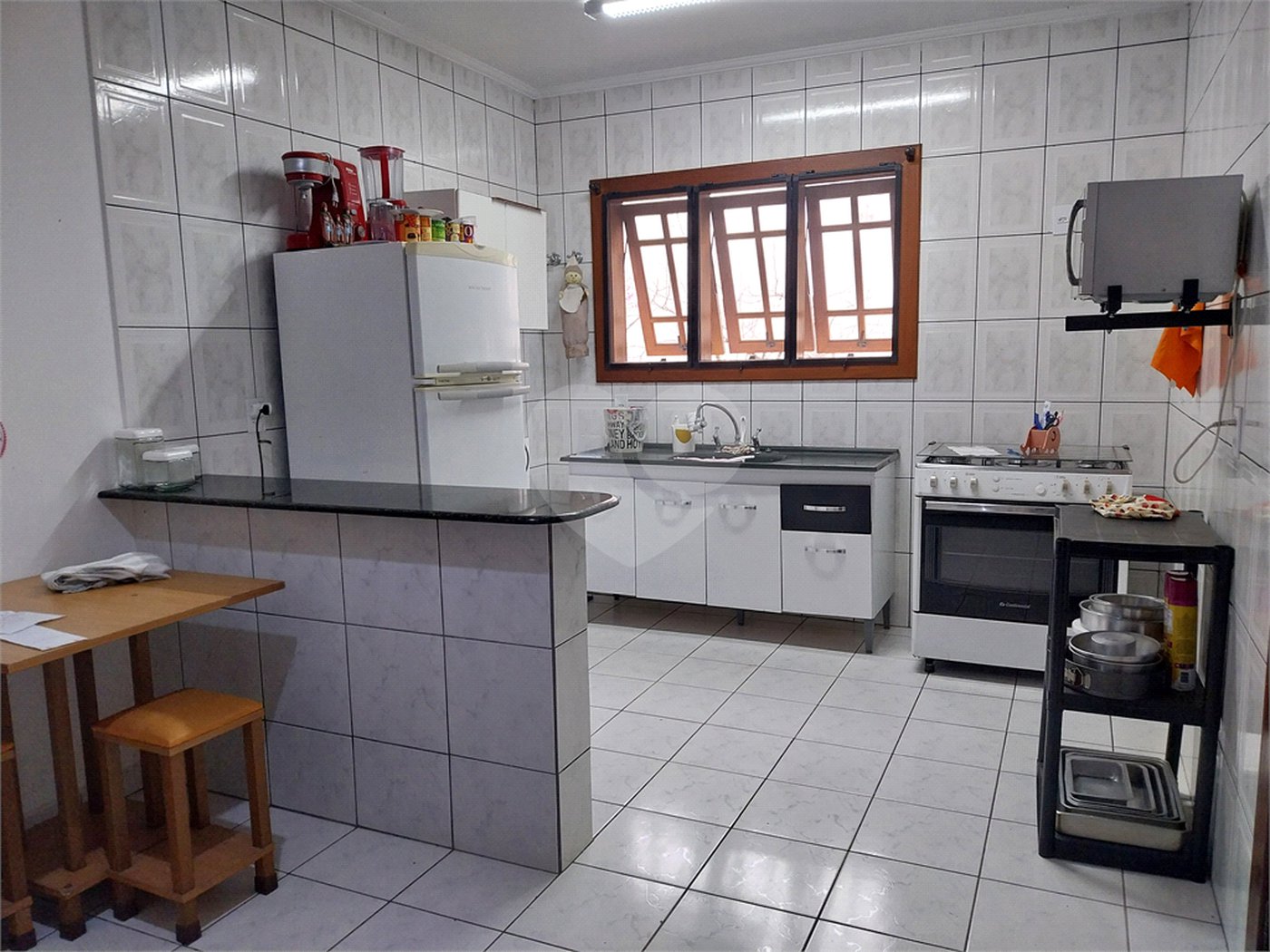 Casa Térrea à venda com 4 quartos, sendo 1 suíte,  em Parque dos Lagos, Mogi das Cruzes, SP