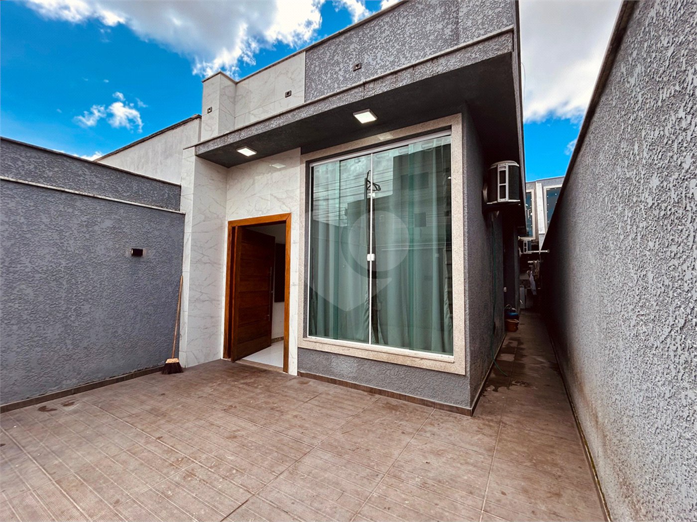 Casa à venda com 2 quartos, sendo 1 suíte, em Baianão, Porto Seguro, BA