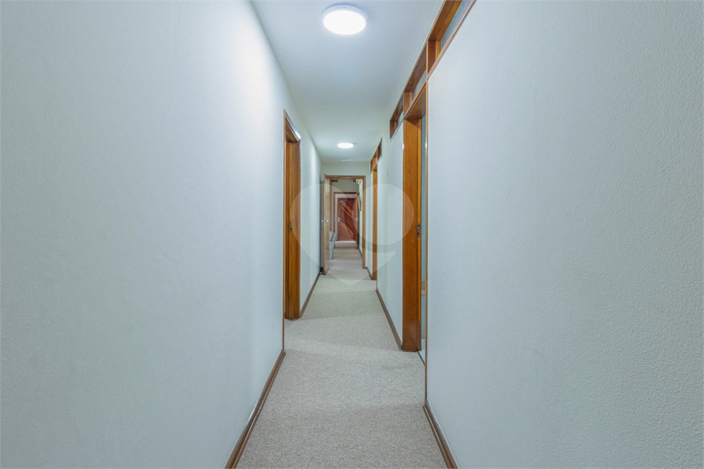 Casa Térrea à venda com 4 quartos, sendo 2 suítes, em Alto de Pinheiros, São Paulo, SP