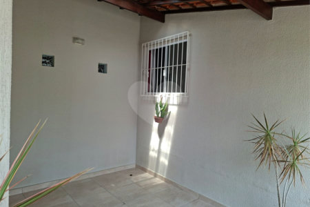 Casa Térrea à venda com 2 quartos, sendo 1 suíte, em Vila Nova Itapetininga, Itapetininga, SP