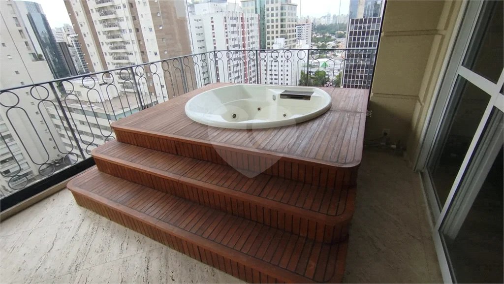 Á venda Apartamento Alto Padrão 5 suítes / 8 vagas 522m² Vila Nova Conceição
