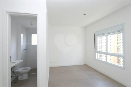 Apartamento à venda com 2 quartos em Vila Suzana, São Paulo, SP
