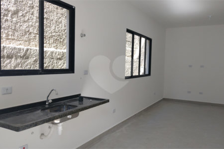 Sobrado à venda com 2 quartos, sendo 1 suíte, em Jardim Maristela II, Atibaia, SP