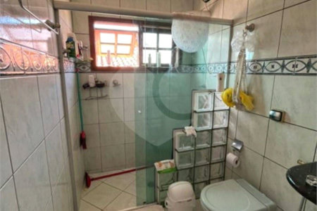 Casa à venda com 8 quartos, sendo 3 suítes, em Jardim Terceiro Centenário, Atibaia, SP