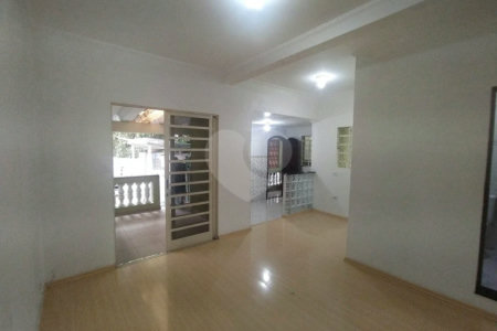 Casa à venda com 10 quartos, sendo 1 suíte, em Santa Teresinha, São Paulo, SP