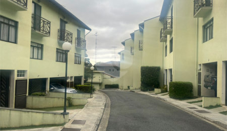Casa à venda com 2 quartos, sendo 1 suíte, no condomínio Villa Faenza, São Paulo - SP