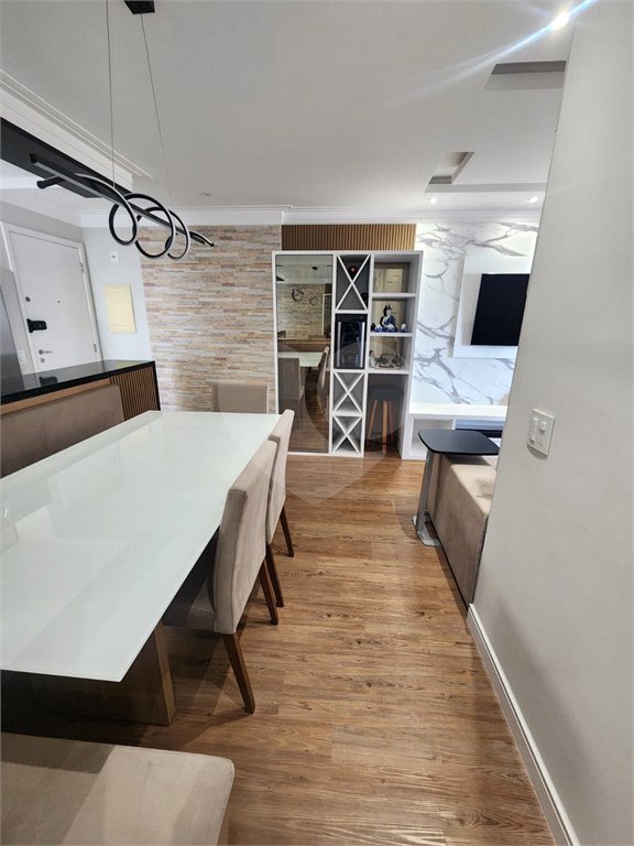 Apartamento à venda com 2 quartos, sendo 1 suíte, em Vila Leonor, São Paulo, SP