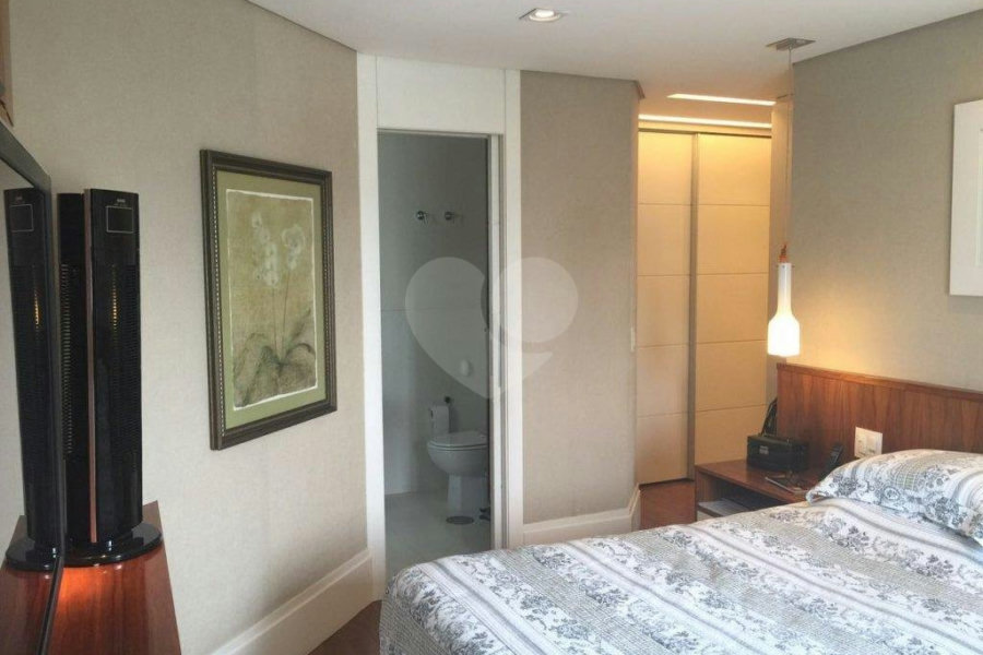 Apartamento à venda com 3 suítes em Santana, São Paulo, SP