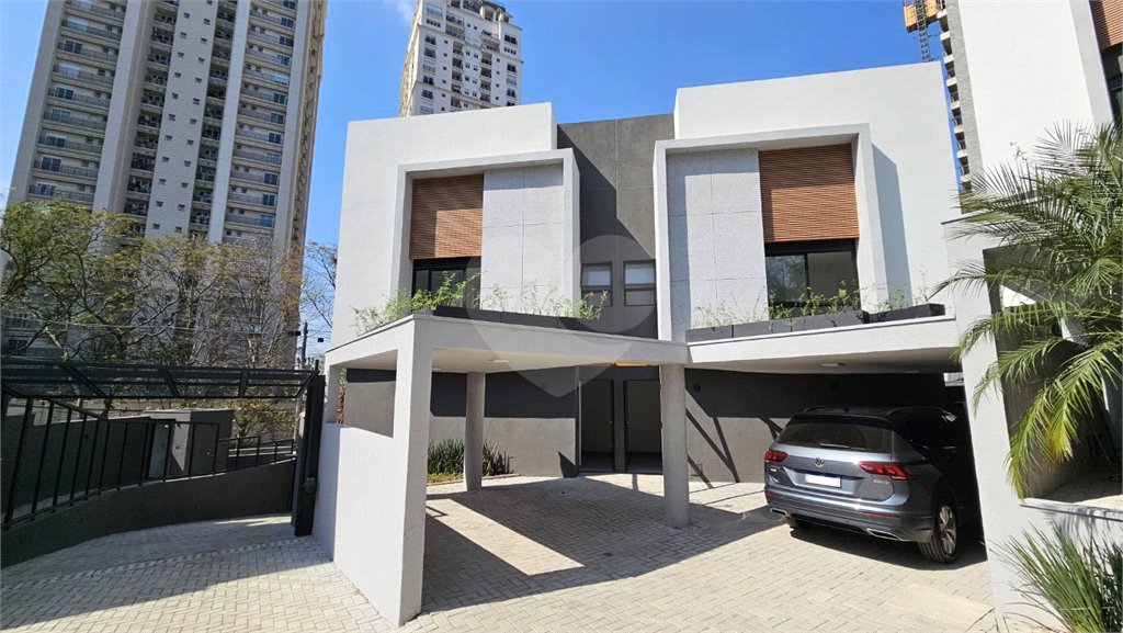 Casa à venda com 4 suítes no condomínio Cube Cidade Jardim, São Paulo - SP
