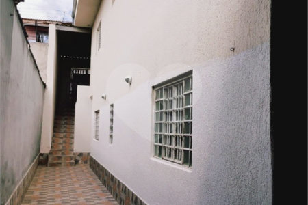 Casa Térrea à venda com 2 suítes em Jardim São Francisco, Mogi das Cruzes, SP