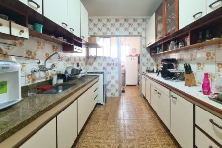 Apartamento à venda com 3 quartos, sendo 1 suíte, em Jardim das Acácias, São Paulo, SP