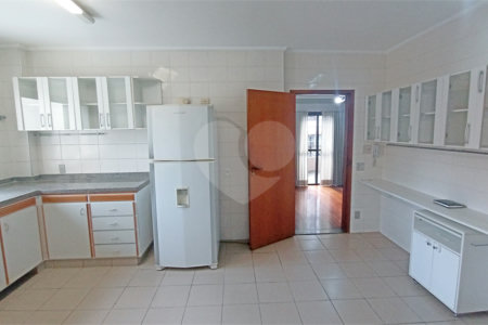 Apartamento à venda com 3 suítes no Centro, Vinhedo, SP