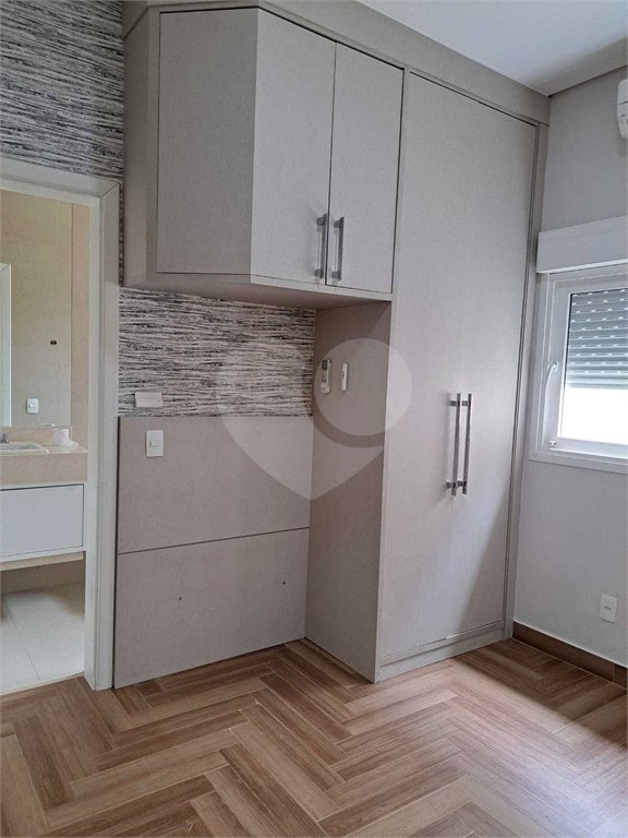 Casa à venda com 3 quartos, sendo 1 suíte, no condomínio Terra Nobre, Indaiatuba - SP