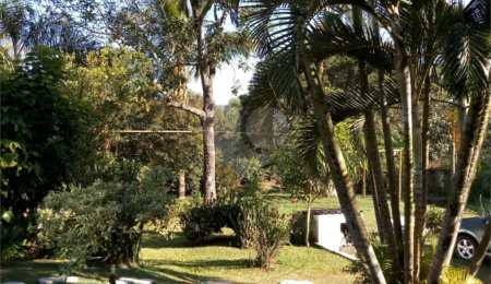 Chácara à venda com 8 quartos em Loteamento Chácara Val Paraiso, Atibaia, SP
