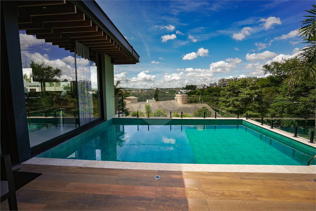 Casa à venda com 5 suítes no condomínio Plaza Athenee, Itu - SP