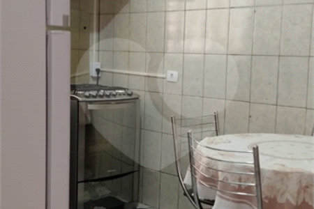 Sobrado à venda com 2 quartos em Granja Carolina, Cotia, SP