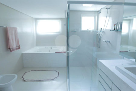 Apartamento à venda ou para alugar com 4 suítes em Chácara Flora, São Paulo, SP