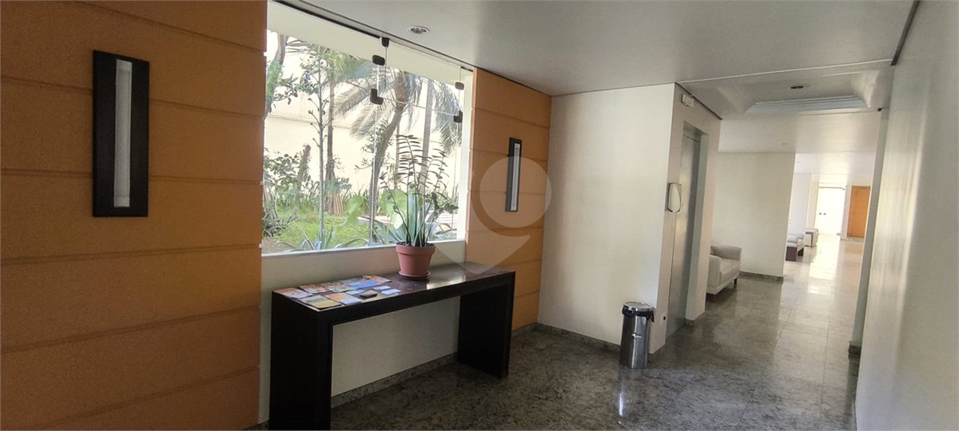 Apartamento à venda com 3 quartos, sendo 1 suíte, em Pinheiros, São Paulo, SP
