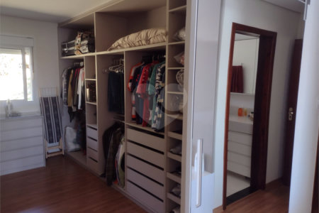 Casa à venda com 5 quartos, sendo 4 suítes, no condomínio Clube Florada Suzano, Suzano - SP