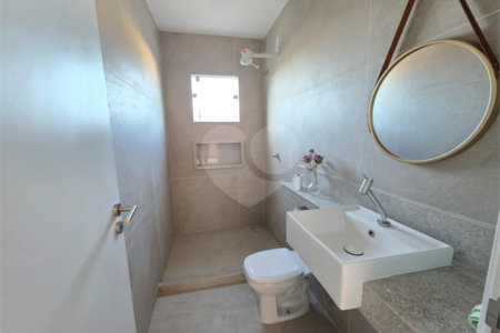 Casa em condomínio à venda com 3 quartos, sendo 1 suíte,  em Ogiva, Cabo Frio, RJ