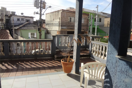 Sobrado à venda com 4 suítes em Santa Teresinha, São Paulo, SP