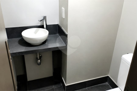 Apartamento à venda com 3 suítes em Sumarezinho, São Paulo, SP