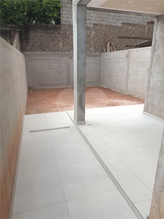 Sobrado à venda com 3 quartos, sendo 1 suíte, em Jardim do Lago, Atibaia, SP
