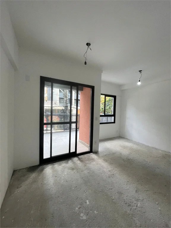 Apartamento à venda com 1 quarto em Sumarezinho, São Paulo, SP