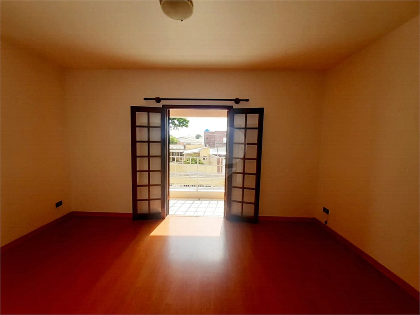 Casa à venda com 3 quartos, sendo 1 suíte,  em Jardim Califórnia, Indaiatuba, SP