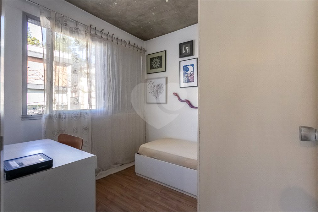 Sobrado à venda com 3 quartos, sendo 1 suíte, em Jardim Prudência, São Paulo, SP