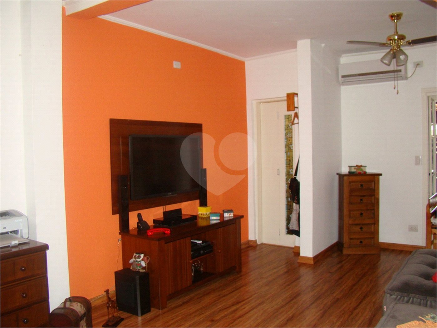 Sobrado à venda com 2 quartos, sendo 1 suíte, em Jardim São Luís, Suzano, SP