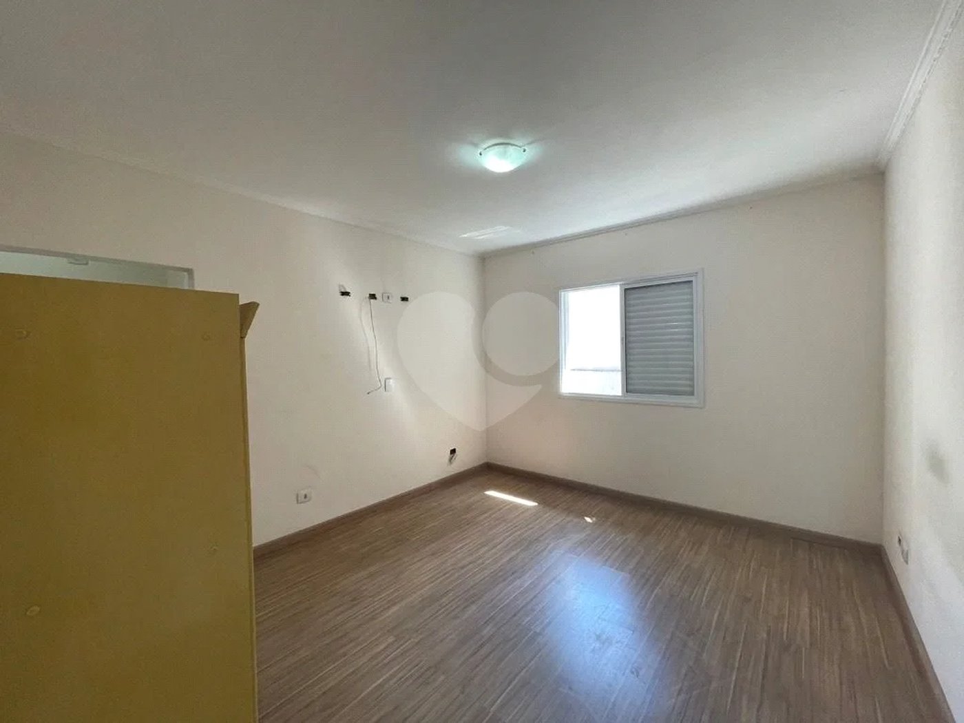 Sobrado à venda com 3 quartos, sendo 1 suíte, em Jardim Rosa de Franca, Guarulhos, SP