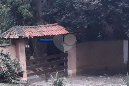 Sítio à venda com 5 quartos, sendo 3 suítes,  em Planalto Verde, São Roque, SP