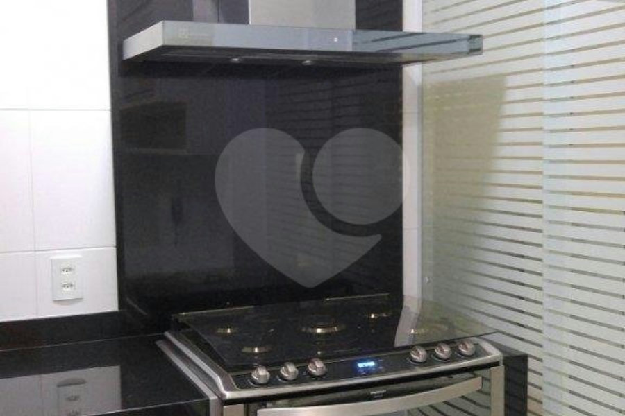 Apartamento à venda com 3 quartos, sendo 1 suíte, em Vila Irmãos Arnoni, São Paulo, SP