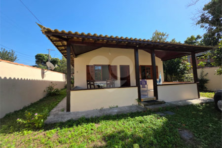 Casa à venda com 2 quartos, sendo 1 suíte, em Tucuns, Armação dos Búzios, RJ
