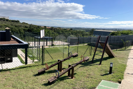 Casa à venda com 3 quartos, sendo 1 suíte,  no condomínio Residencial Vila Amarone, Sorocaba - SP