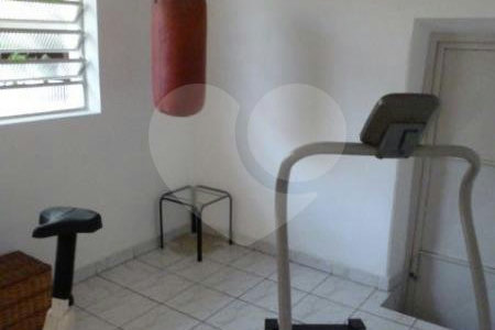 Casa Térrea à venda com 3 quartos, sendo 1 suíte, em Caxingui, São Paulo, SP