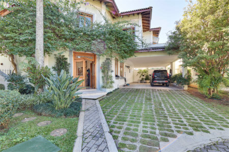 Casa à venda com 4 suítes no condomínio Fontana Verde, São Paulo - SP