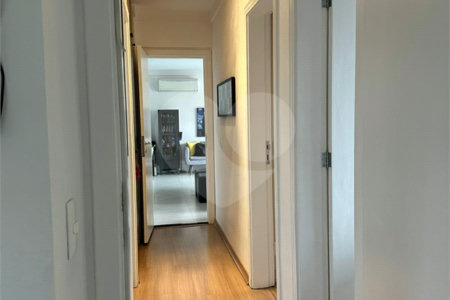 Apartamento à venda com 3 quartos, sendo 1 suíte, em Vila Monumento, São Paulo, SP